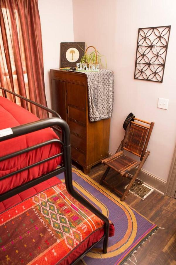 Cozy Hideaway In The Heart Of Lancaster Apartamento Exterior foto