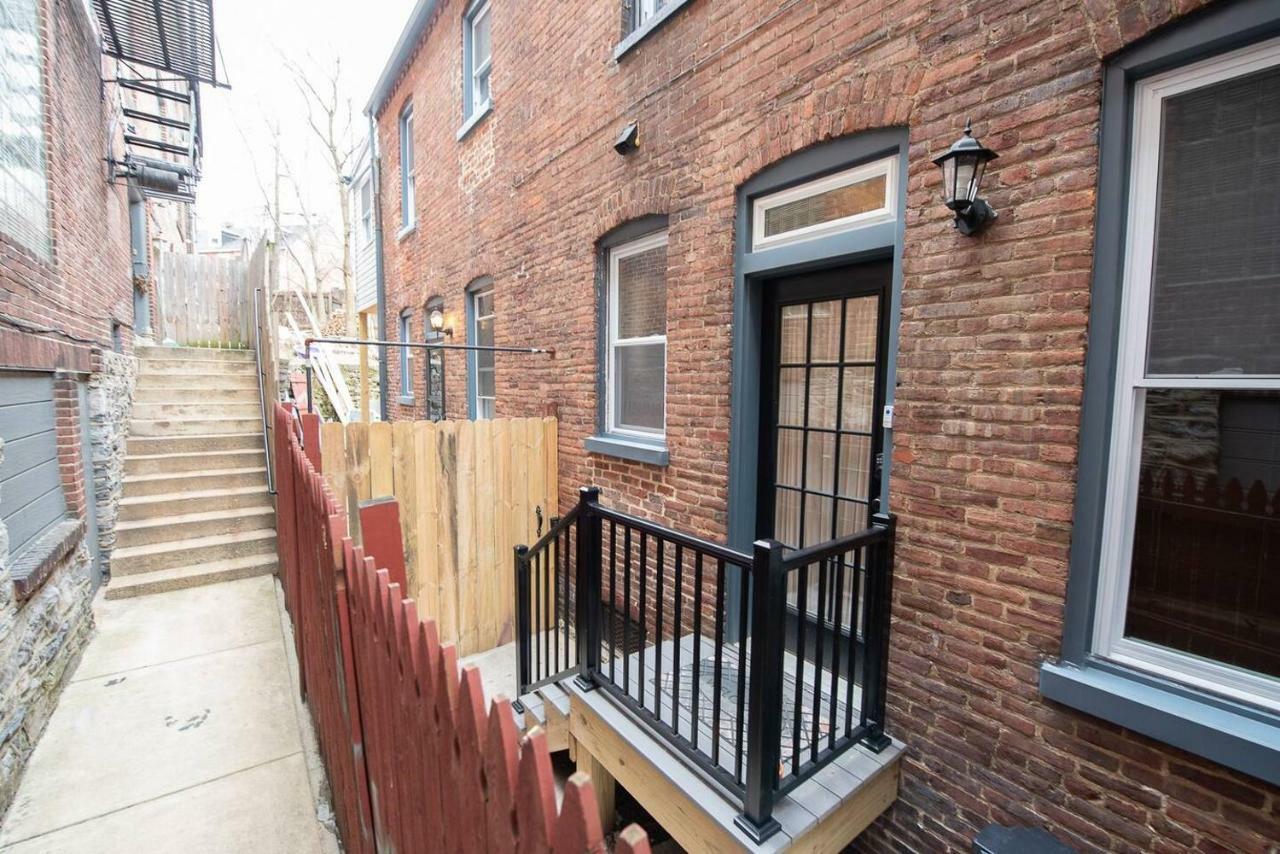 Cozy Hideaway In The Heart Of Lancaster Apartamento Exterior foto
